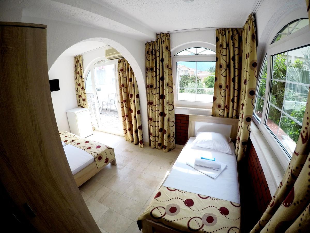 Villa Golf Budva Exteriör bild